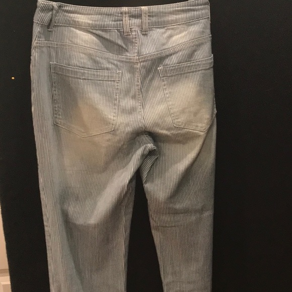 Chicos soft pinstripe .05 plantium jeans - Picture 4 of 4